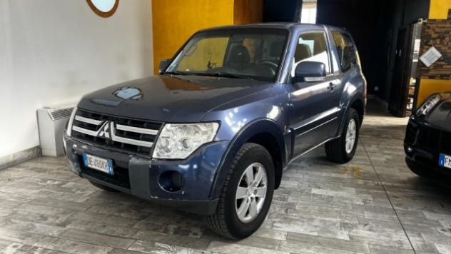 MITSUBISHI Pajero 3.2 DI-D 16V aut. 3p. Instyle DPF rif. 24000600