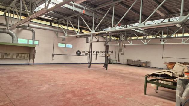 Vendesi capannone industriale/artigianale su lotto di circa 3700 mq
nella media valle del metauro facilmente raggiungibile dagli svincoli della supers - Foto 12