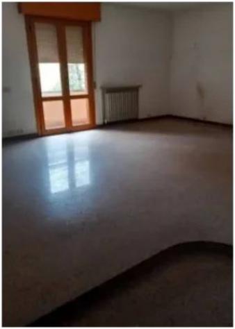 Immobile in asta di 124 m², box auto in vendita a Carpi - Foto 9