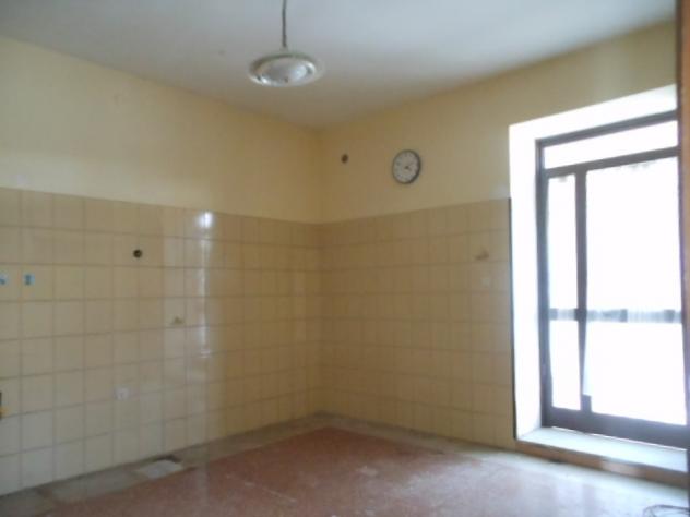 2072/ PIETRAMELARA Appartamento di 100 mq al piano terra di una villetta bifamiliare al centro di Pietramelara, in via Giuseppe Garibaldi, n.16 con gi - Foto 4