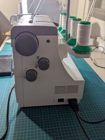 Janome 3000 Cover Pro - pari a nuovo - accessori extra - Foto 6