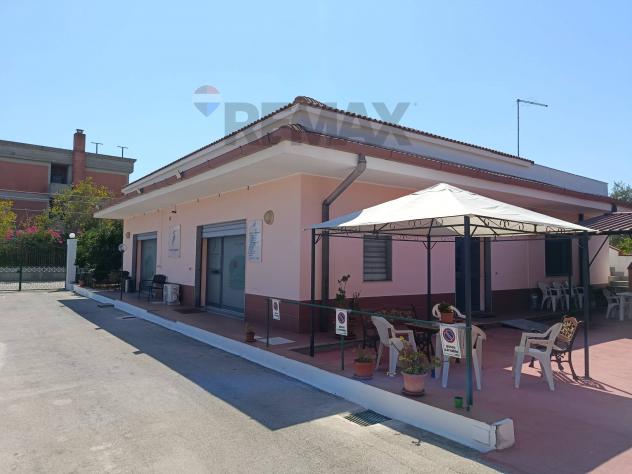 Locale Commerciale in affitto a Augusta, Brucoli
