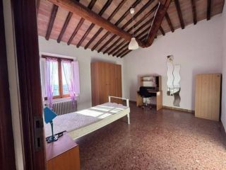 Stanza in appartamento in affitto a Siena