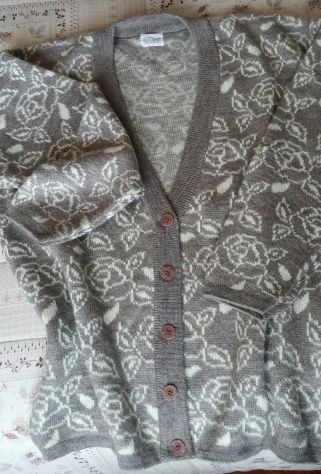CARDIGAN DA DONNA CON DISEGNI FLOREALI - Foto 7