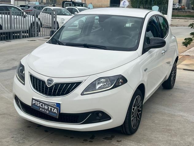 Lancia Ypsilon Ypsilon 1.0 FireFly 5 porte S&S Hybrid Platino