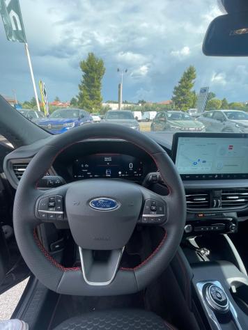 Ford Kuga 2.5 Full Hybrid 180 CV CVT 2WD ST-Line - Foto 10
