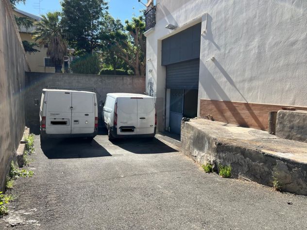 Deposito con uffici - Sant'Agata li Battiati - Foto 6