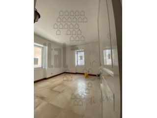 APPARTAMENTO di 7 vani e di 180 mq (MESSINA) rif. 2LS17158