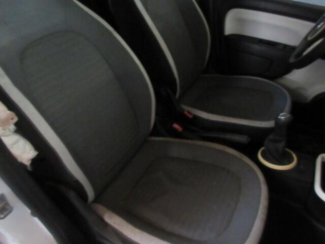 Renault Twingo 1.0 SCe Live - Foto 10