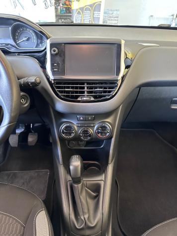 Peugeot 208 1.2benz. Allure - Foto 7
