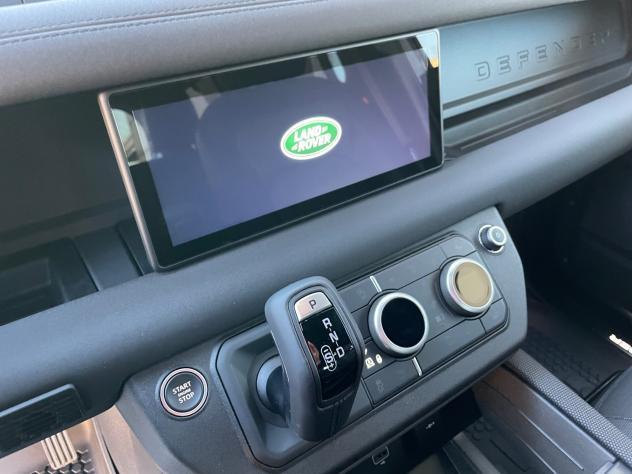 Land Rover Defender 110 3.0 l6 400 CV X-Dynamic HSE - Foto 8