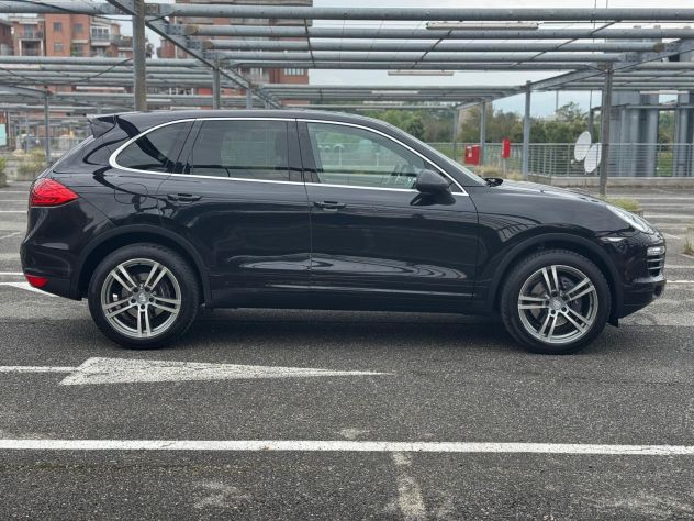 PORSCHE Cayenne 2as.'anno 2013 - Foto 8