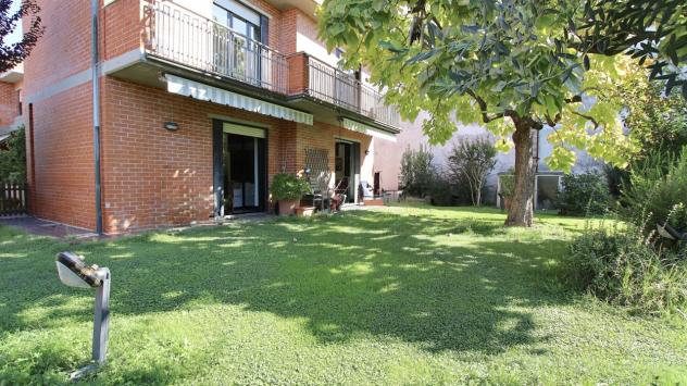 Bifamiliare in vendita a Lucca