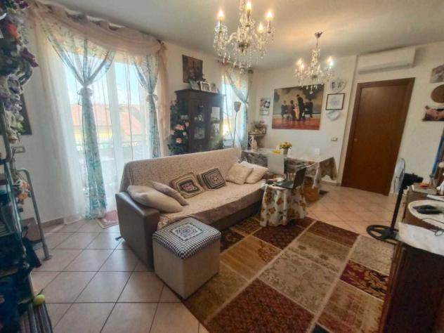 appartamento in vendita a Follo