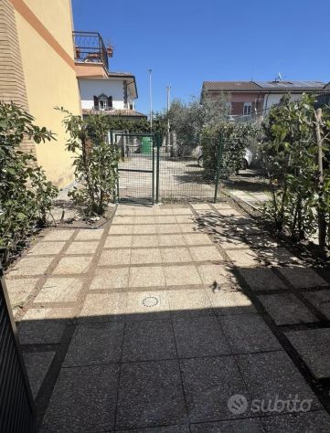 ANAGNINA MORENA MONOLOCALE ARREDATO CON GIARDINO MATTONATO E POSTO AUTO. - Foto 2