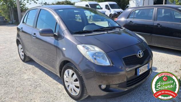 TOYOTA Yaris 1.3 5 porte Sol Gpl rif. 24086823 - Foto 8