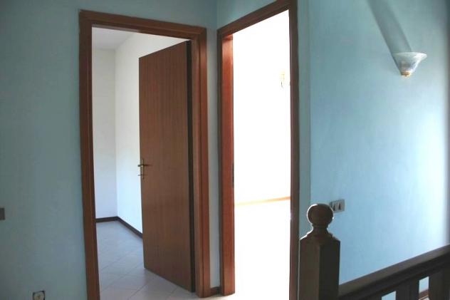 Allerona - Vendesi abitazione cieloterra con garage, balconi e magazzini - Foto 6