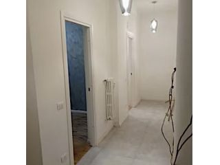 PIGNETO TRILOCALE NON ARREDATO BEN COLLEGATO