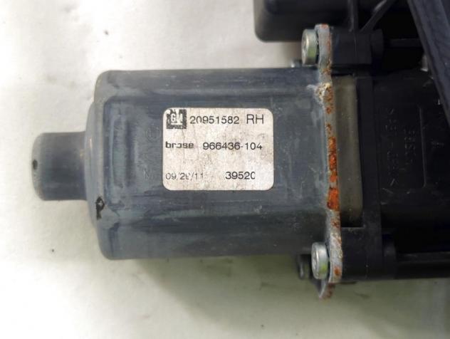 13350759 MOTORINO MECCANISMO ALZA-VETRO ALZA-CRISTALLO PORTA ANTERIORE DESTRA OPEL ASTRA J SW 1.7 D 81KW 6M 5P (2011) RICAMBIO USATO 20951582 - Foto 7
