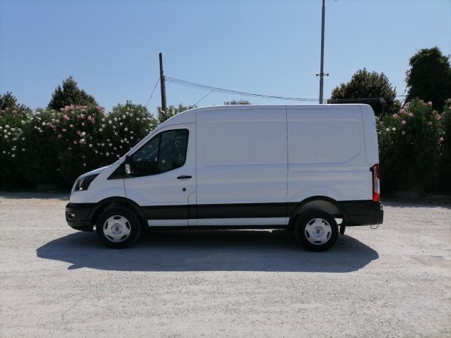Ford Transit 350 fwd 2.0 ecoblue 130cv trend L2H2 - Foto 3