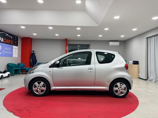 Toyota Aygo 1.0 12V VVT-i 3 porte AUTOMATICA OK NEOPATENTATI - Foto 3