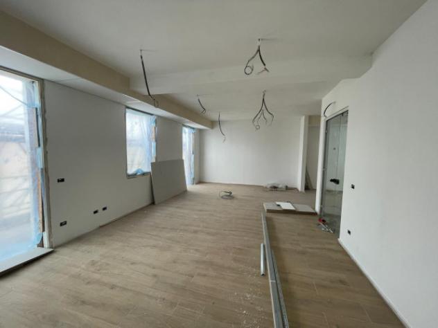 Immobile di 1300 m² con 3 locali in affitto a Sassuolo - Foto 8