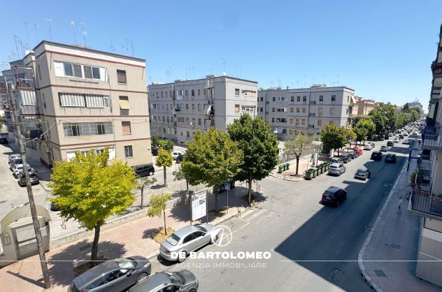 Ampio appartamento in via Zara ang. Via Cesare Battisti - Foto 8