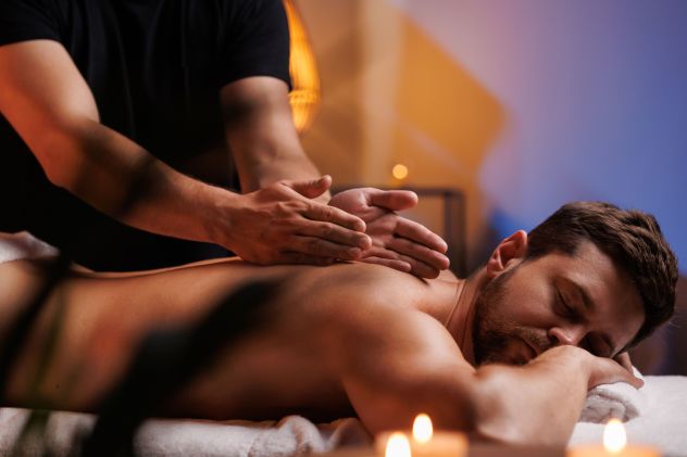 MASSAGGIO TANTRA PROFESSIONALE - NO SESSO!!!
