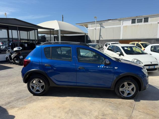 Dacia Sandero Stepway 1.0 TCe 100CV ECO-G 15th Anniversary - Foto 8