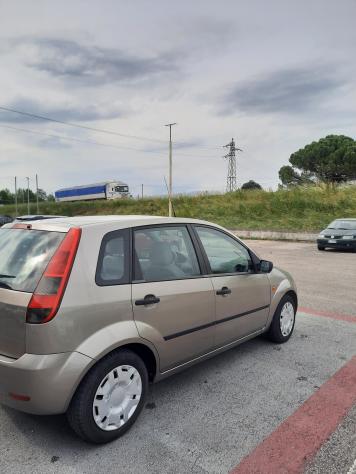 Ford Fiesta 1.2 16V 5p. Ambiente OK NEOPATENTATI - Foto 7