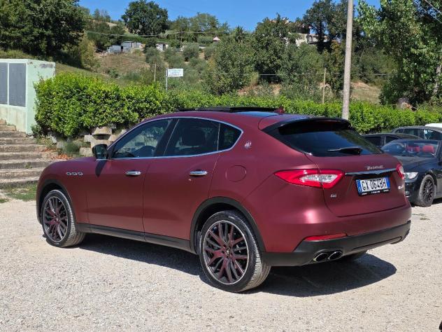 MASERATI LEVANTE 3.0 Diesel 275 CV Q4 Granlusso - Foto 7