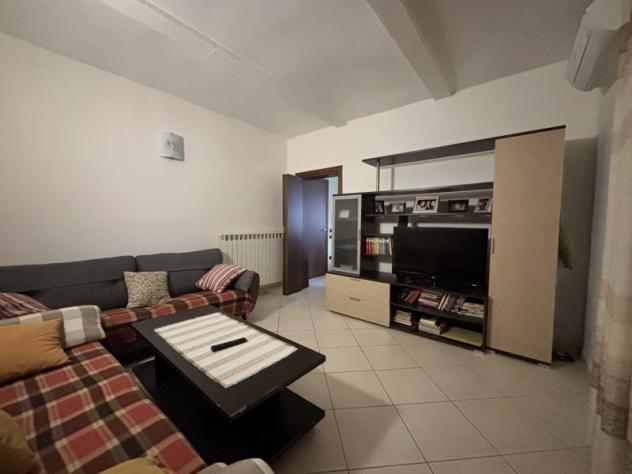 A732. SOLIERA. PORZIONCINA DI CASA CON GIARDINO ASSEGNATO. - Foto 8