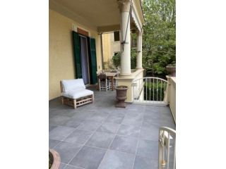 Appartamento in affitto a Pietrasanta 160 mq  Rif: 1031611