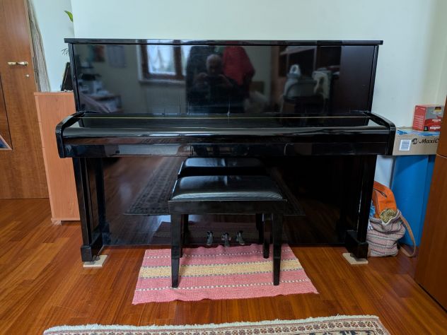 VENDO PIANOFORTE VERTICALE TEDESCO MARCHIO SCHILLER A 88 TASTI E TRE PEDALI
