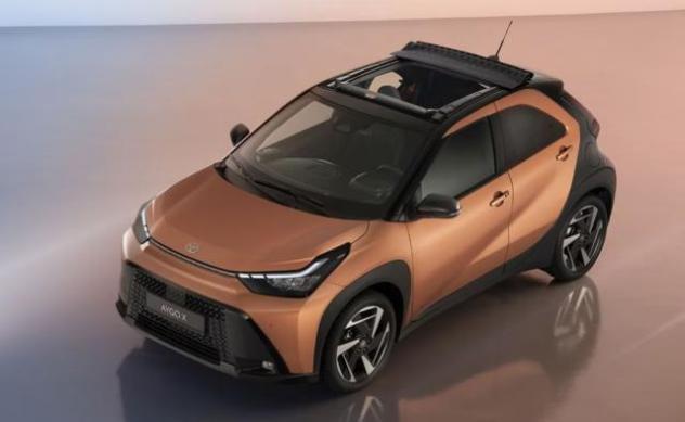 TOYOTA Aygo X 1.5 FULL HYBRID 115 MC 26 ICON/PREMIUM/GR SPORT rif. 22946795 - Foto 8
