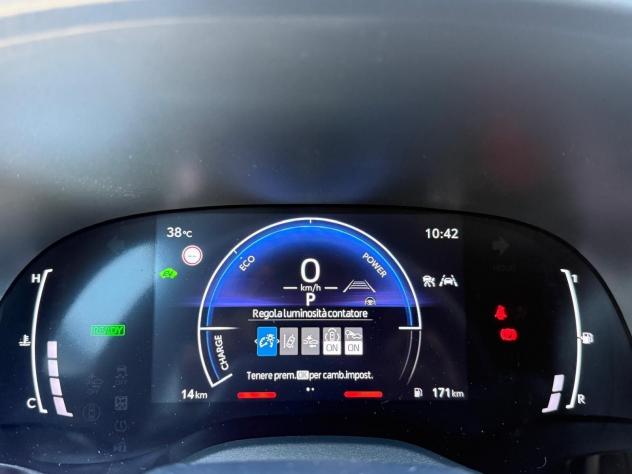 Toyota Yaris Cross 1.5H (130 CV) Trend E-CVT #ricaricawirless #winterpack - Foto 6