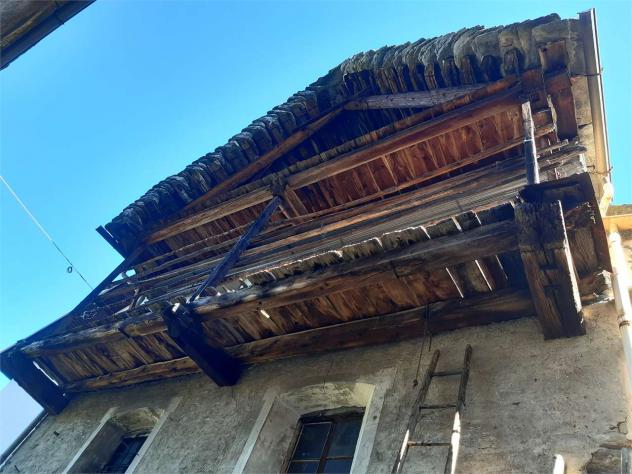 V000575 - CASA DA RISTRUTTURARE CON GIARDINO - Foto 3