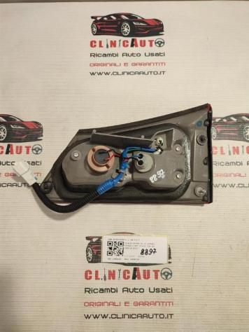 STOP POSTERIORE SINISTRO INTEGRATO NEL PORTELLO LEXUS IS 220 Berlina 8159153071 (0512) - Foto 2