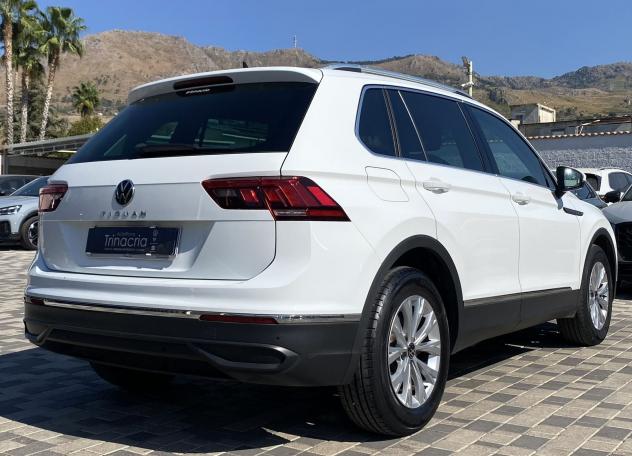 Volkswagen Tiguan Life 2.0 TDI 122CV - Foto 4