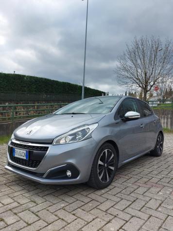 Peugeot 208 Signature BlueHDi 102cv S/S 5 PORTE