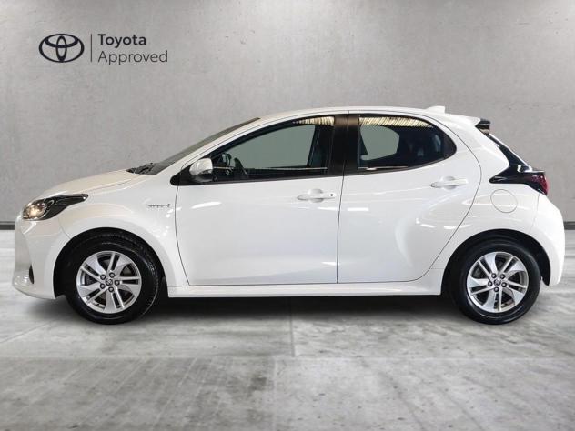 Toyota Yaris 1.5 Hybrid 5 porte Active + CERCHI IN LEGA AREA C FREE - Foto 3