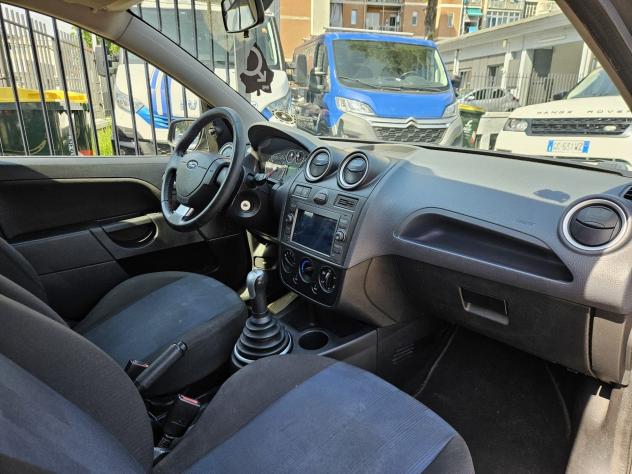 Ford Fiesta Fiesta 5p 1.4 Ghia - Foto 9