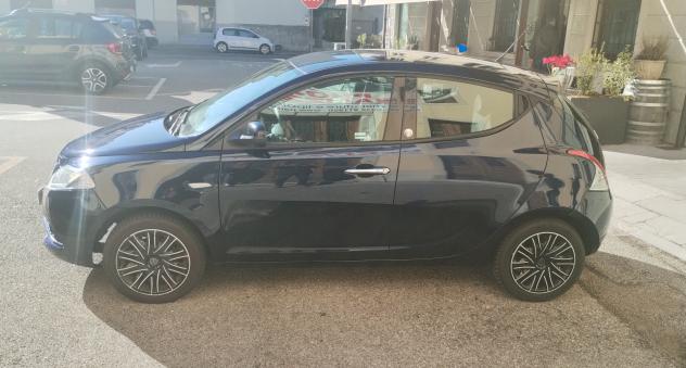 Lancia Ypsilon 1.2 69 CV 5 porte GPL Ecochic Gold - Foto 7