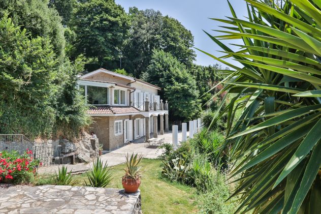 Splendida villa con vista sul lago a Castel Gandolfo - Foto 10