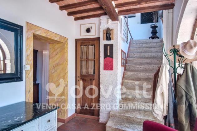 Rustico / Casale di 170 m² con più di 5 locali in vendita a Siena - Foto 18