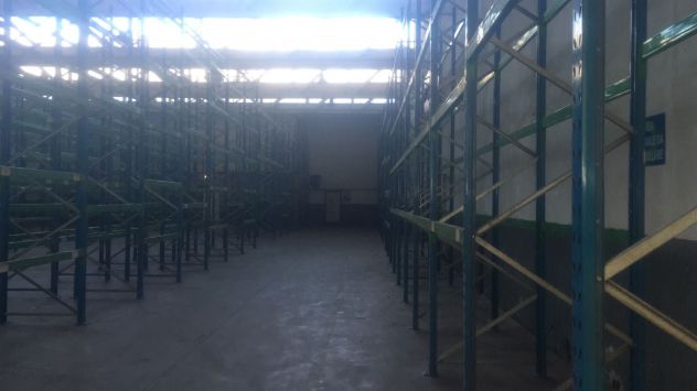 Scaffali industriali controllo stock