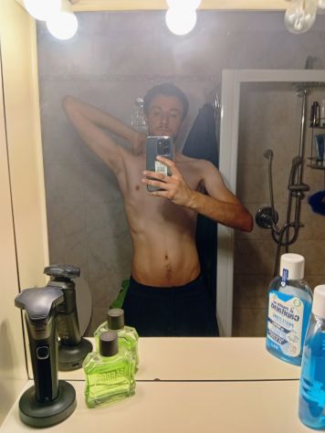 Sono un ragazzo di 25 anni Tel:3917562905