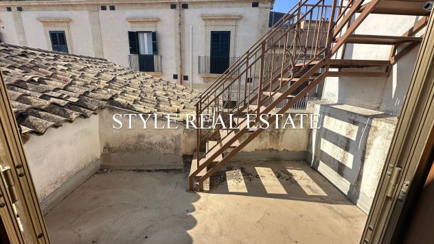 Casa indipendente con terrazzo vicino al centro storico di Avola Siracusa - Foto 3