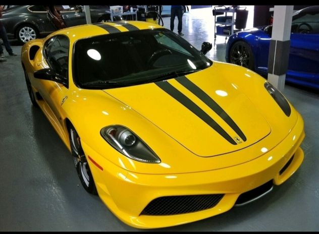 Passione Ferrari e Lamborghini per restauri privati