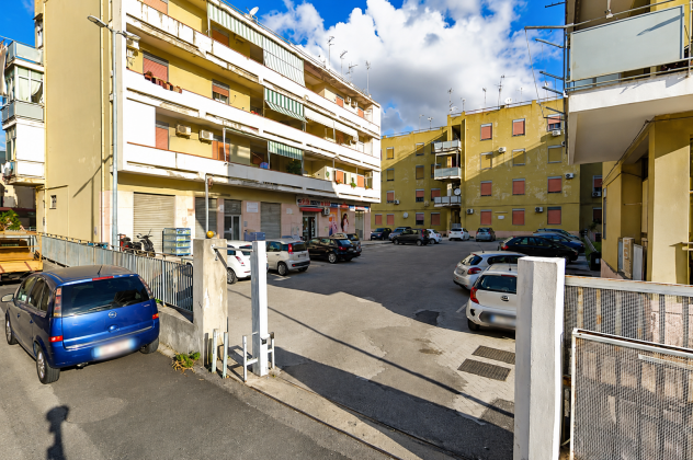 CESSIONE ATTIVITÀ - MINIMARKET
